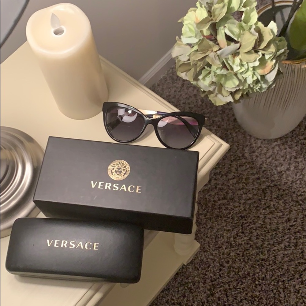 Versace sun glasses